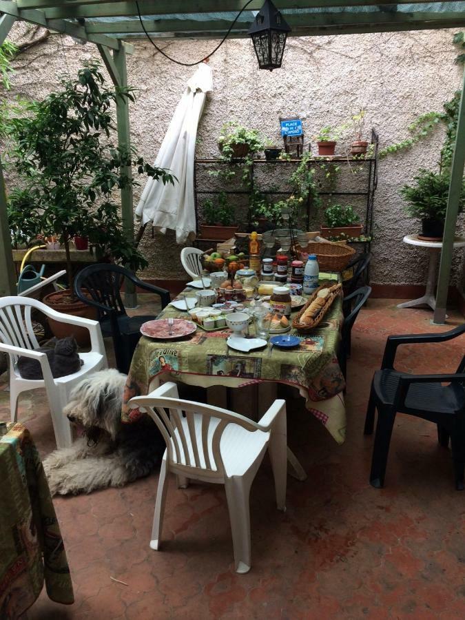 דירות Garéoult Chez Mimi & Chouchou מראה חיצוני תמונה